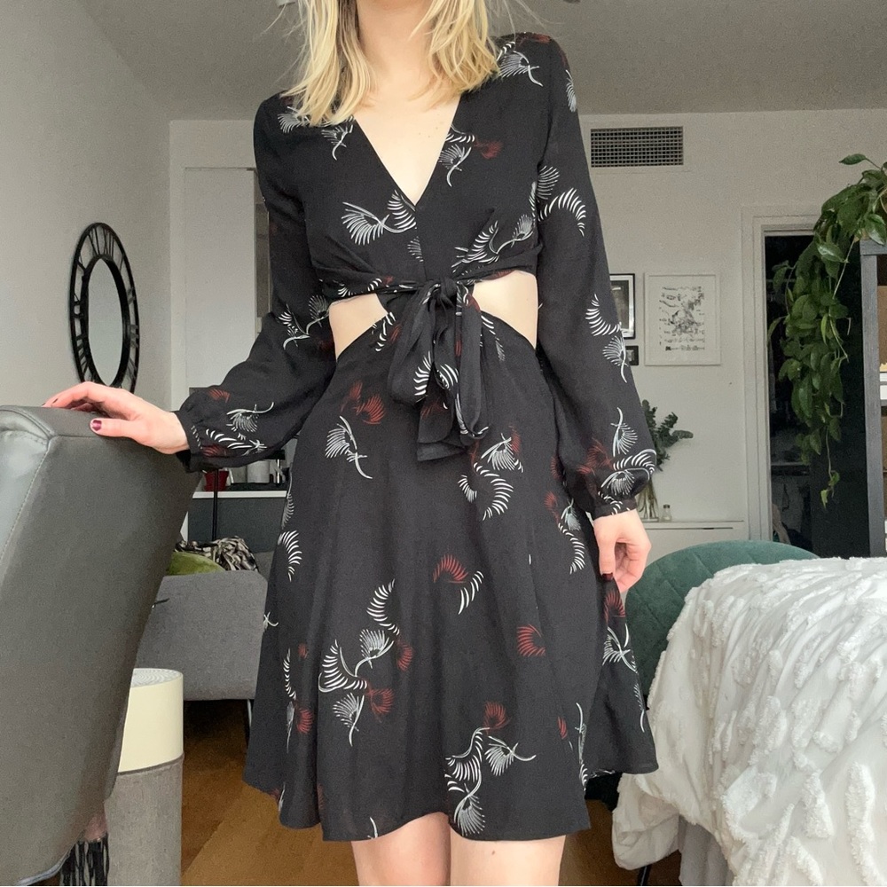 TROUVÉ Sexy Black Print Cut Out Dress Sz XS